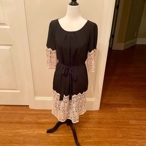 Gianni Bini black with cream embroidered dress. Size S